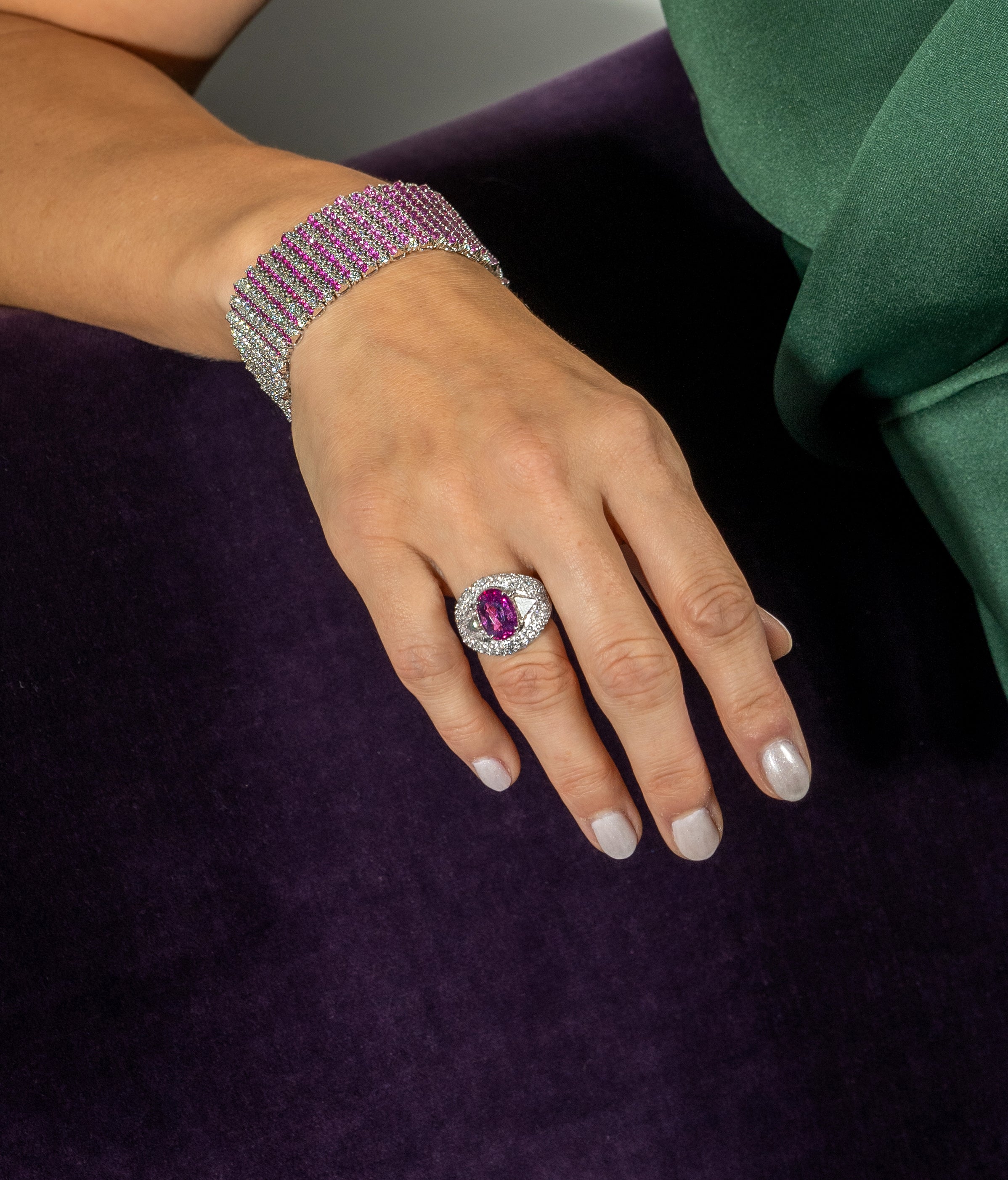 Pink sapphire and diamond necklace, Important Jewels