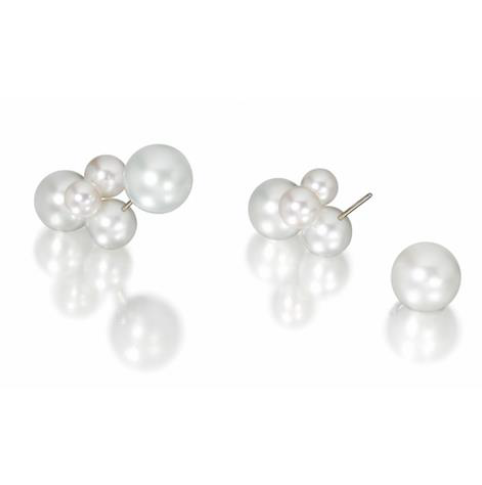 Cluster of Akoya pearl earrings on 18K white gold