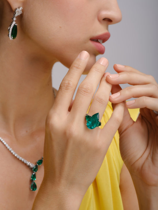 Emerald Platinum Ring