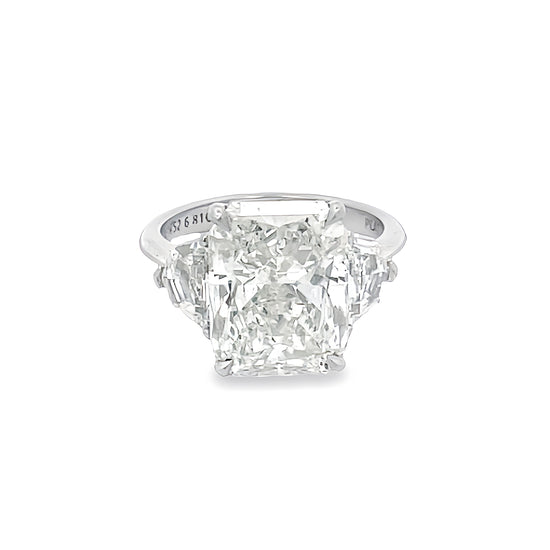 Radiant Cut Diamond Ring