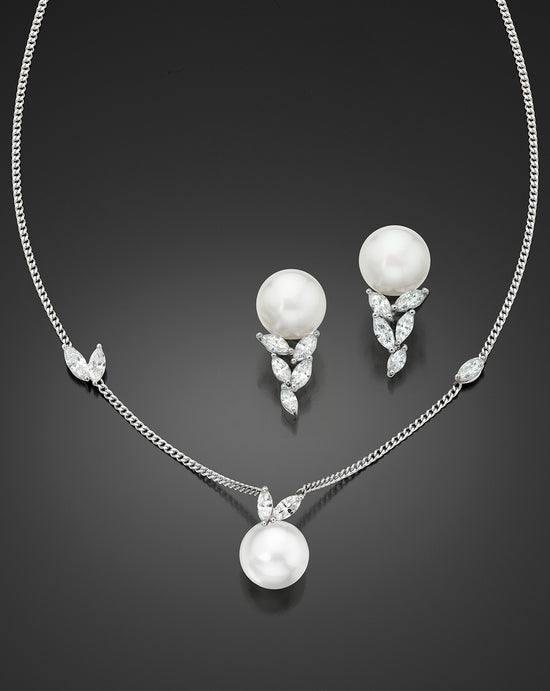 La Feuille South Sea Pearl and Diamond Necklace